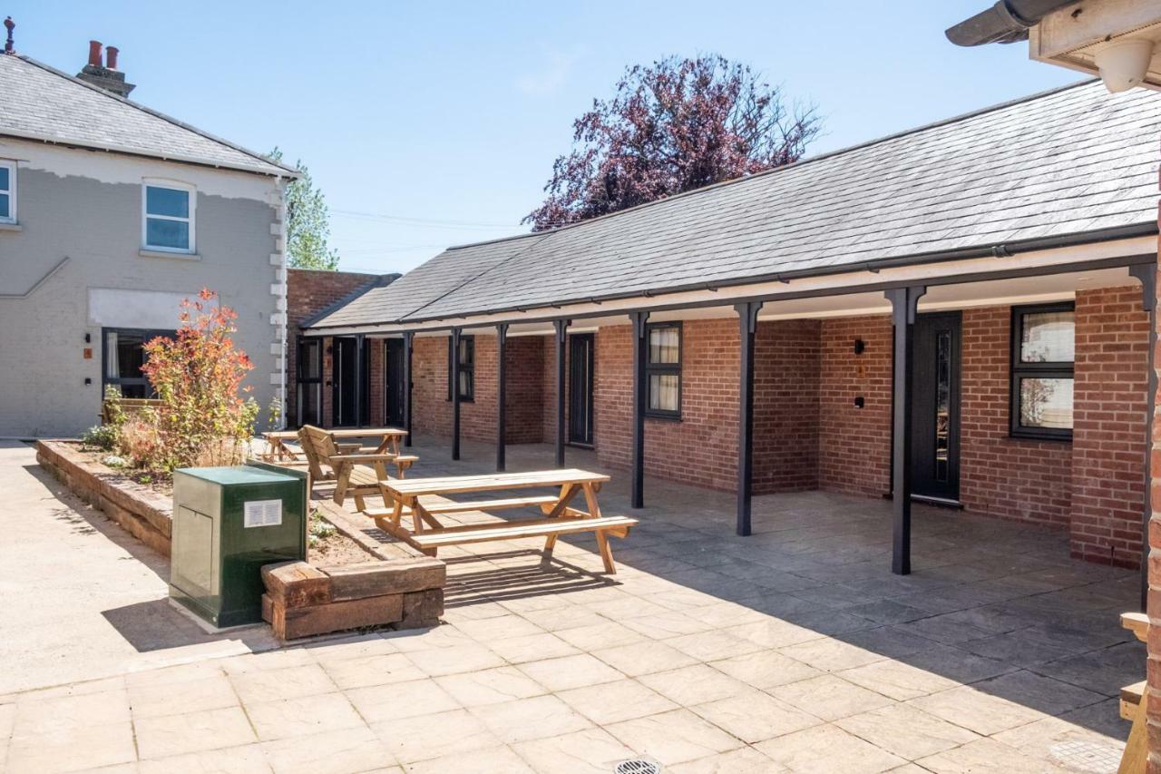 Weeping Willow - Three Tuns Apartments, Pettistree, Wickham Market - By Aldeburgh Coastal Cottages المظهر الخارجي الصورة