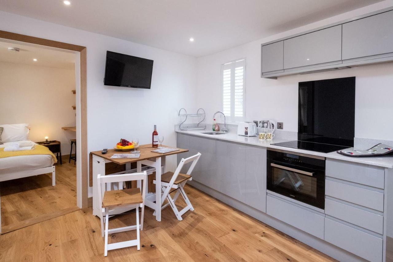 Weeping Willow - Three Tuns Apartments, Pettistree, Wickham Market - By Aldeburgh Coastal Cottages المظهر الخارجي الصورة
