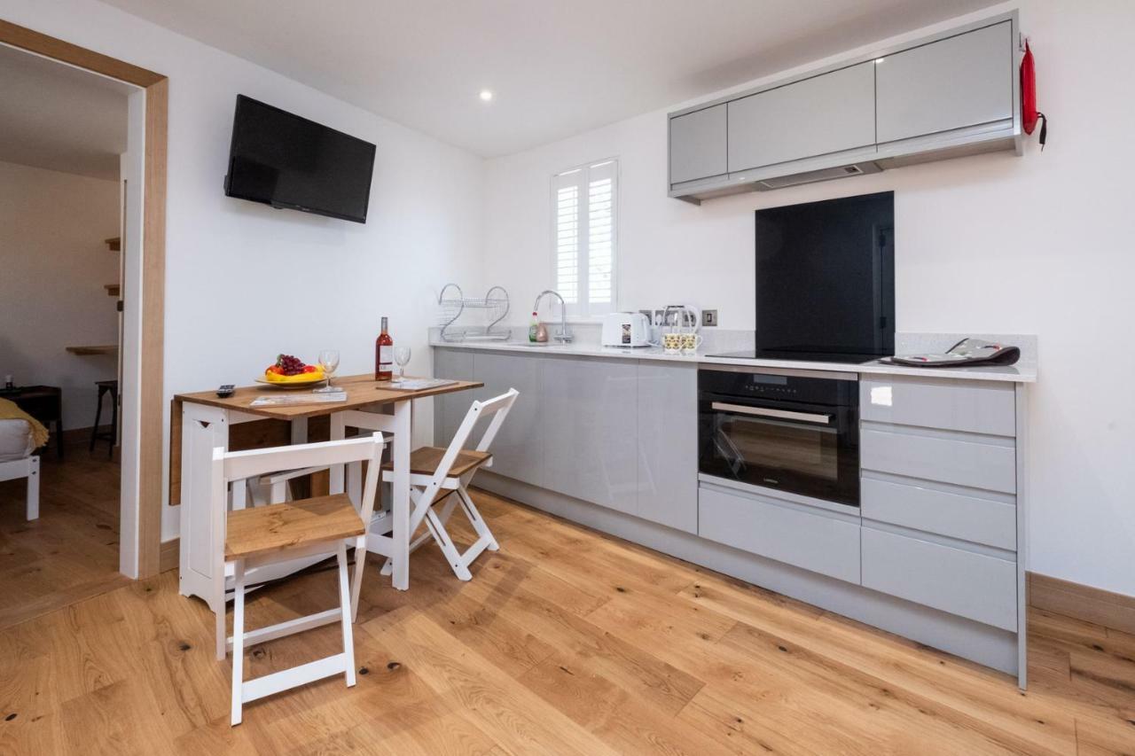 Weeping Willow - Three Tuns Apartments, Pettistree, Wickham Market - By Aldeburgh Coastal Cottages المظهر الخارجي الصورة